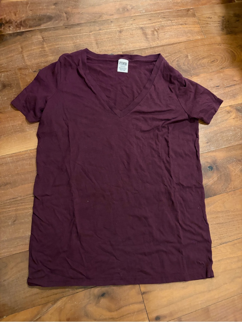 PINK Victoria's Secret V-Neck Short Sleeve Tee in Plum